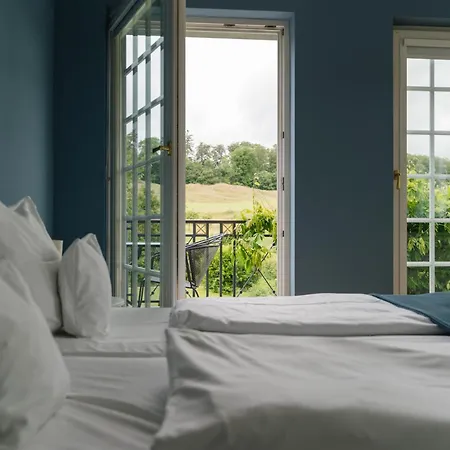 Hofgut Georgenthal 4*