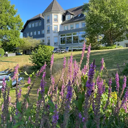 فندق Hofgut Georgenthal 4*