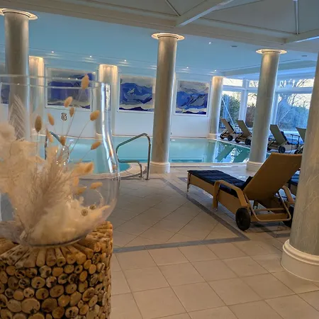 فندق Hofgut Georgenthal 4*