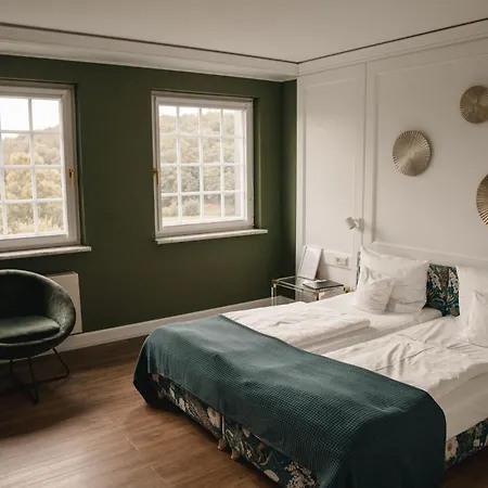 Hofgut Georgenthal 4*