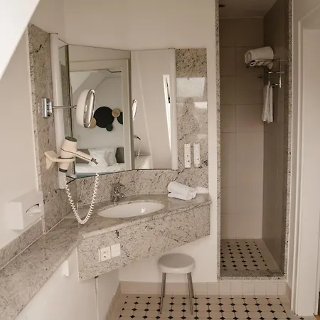 Hofgut Georgenthal 4*